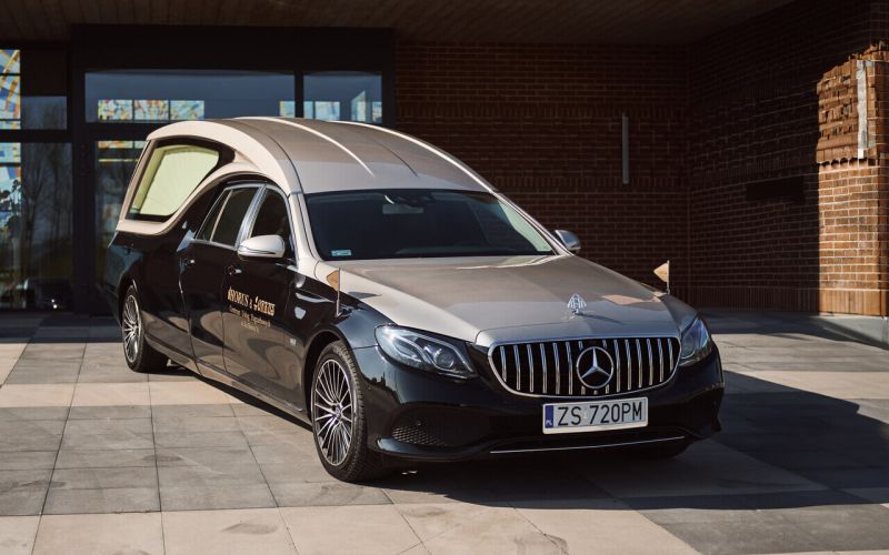 Pogrzeby Tradycyjne Horus 30