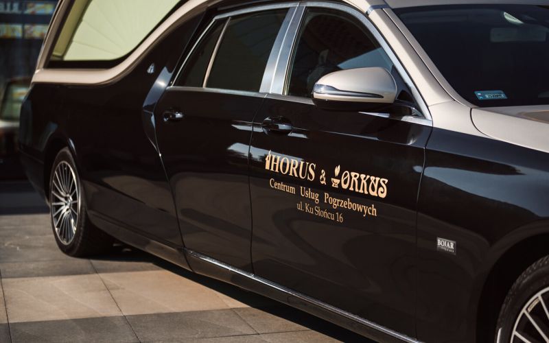 Pogrzeby Tradycyjne Horus 32