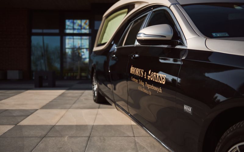 Pogrzeby Tradycyjne Horus 37