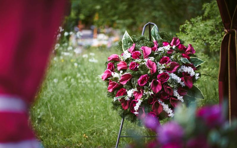 Pogrzeby z urną Horus 25