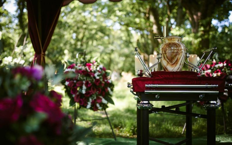 Pogrzeby z urną Horus 27